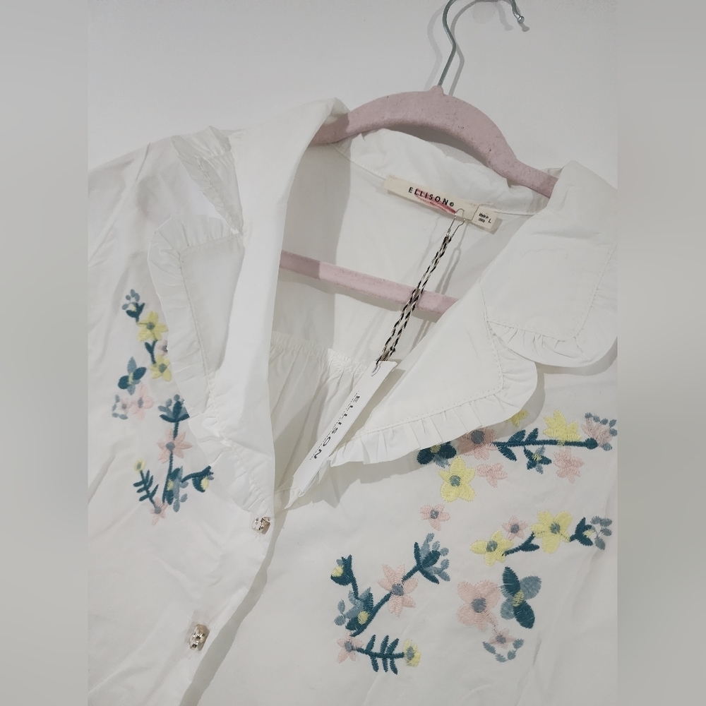 New Ellison Blouse - Picture 3 of 7